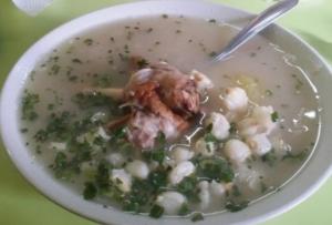 Caldo de cabeza de carnero